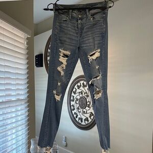 American Eagle Distressed Blue Jeans